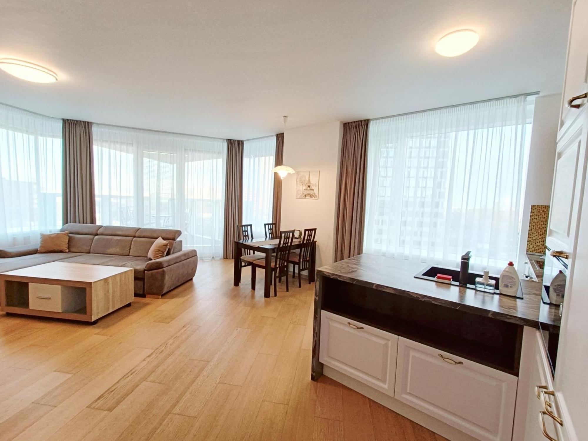 Sag Panorama City Apartment 3 Rooms Free Parking Free Wifi Μπρατισλάβα Εξωτερικό φωτογραφία