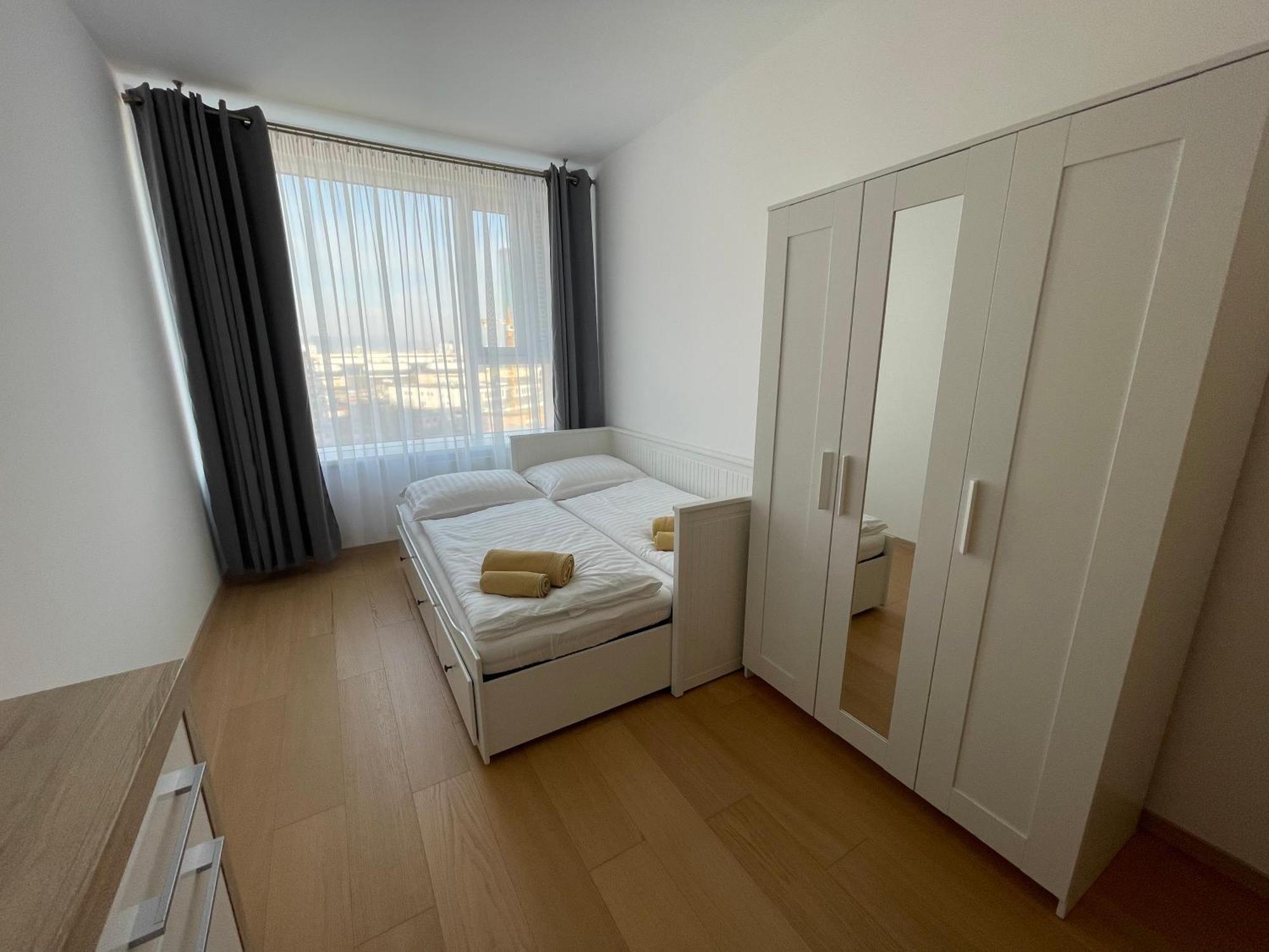 Sag Panorama City Apartment 3 Rooms Free Parking Free Wifi Μπρατισλάβα Εξωτερικό φωτογραφία